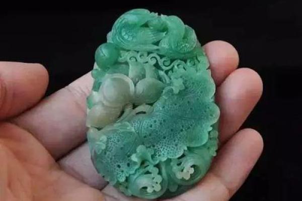 独山玉五行能量揭秘：如何选购符合自己五行的玉石